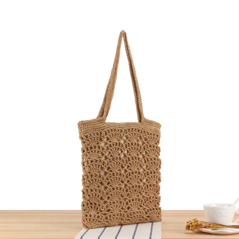 Handtasche Aus Handgeknüpftem Natürlichen Material mit Eleganten Details Brehn