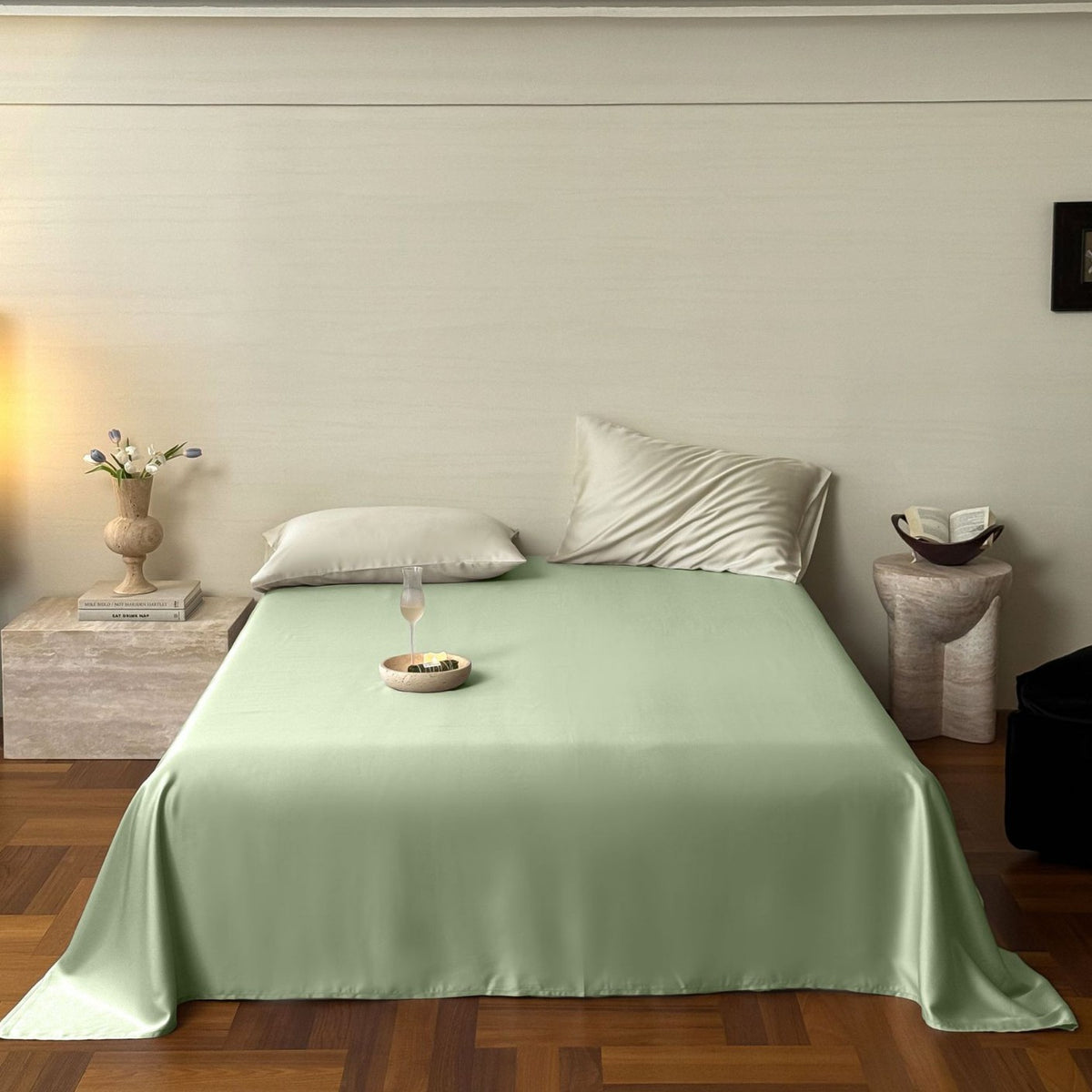 Luxuriöses Satin-Bettwäscheset mit seidig-glatter Oberfläche, Wendefunktion und Hotelverschluss