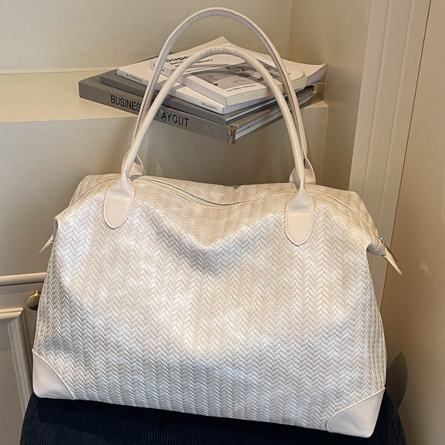 Luxuriöse Reisetasche Im Modernen Zickzackmuster Brehn