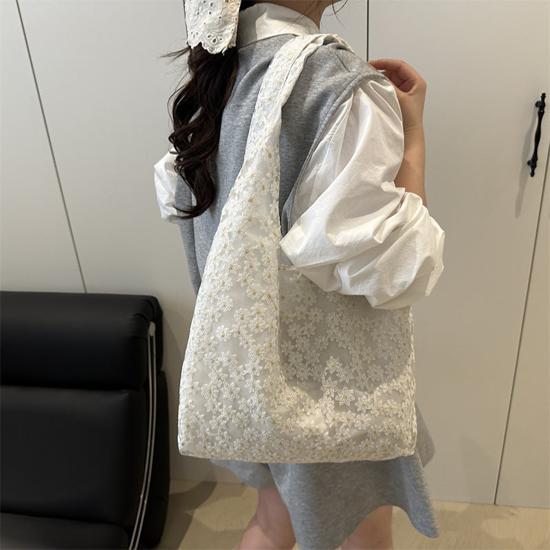 Elegante floral bestickte Einkaufstasche Brehn