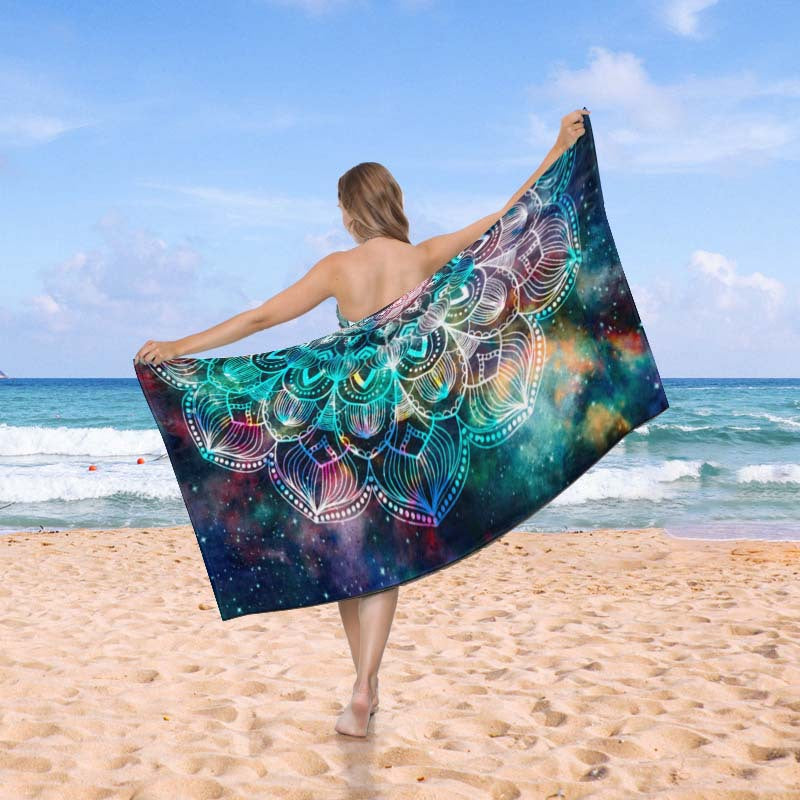 Strandtuch im kreativen Wellenmuster Brehn