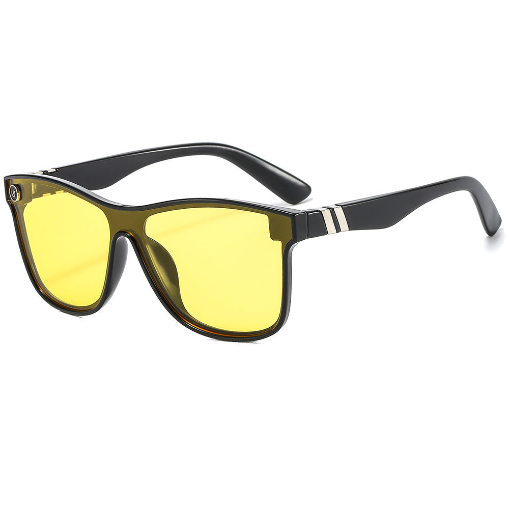Modisch inspirierte Retro-Sonnenbrillen Brehn
