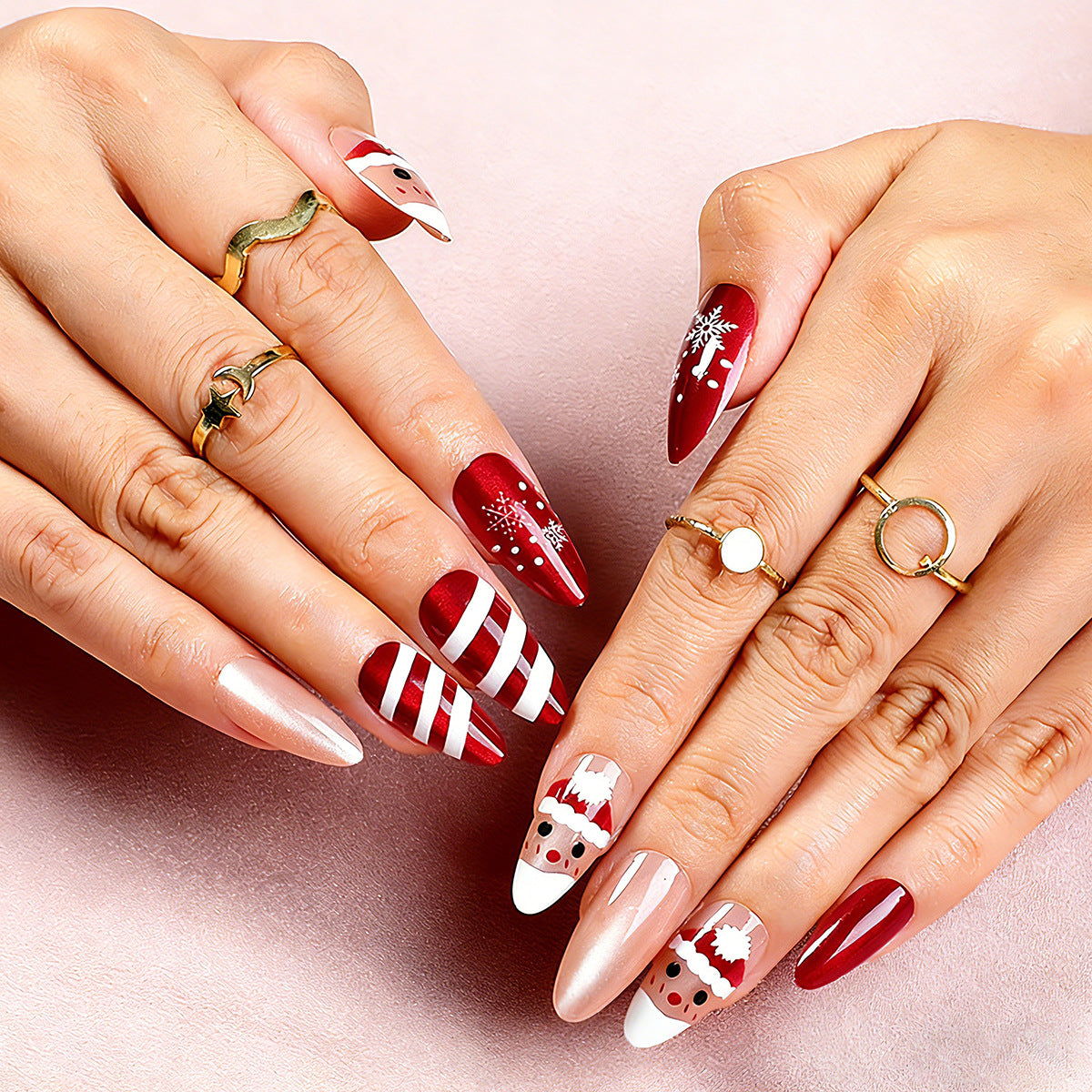 Kunstnägel mit festlichem Weihnachtsdesign Brehn