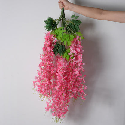 Hängende florale Kaskadendekoration
