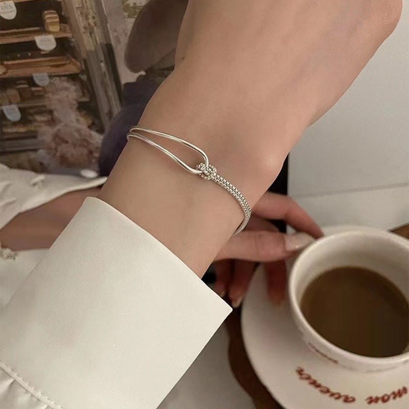 Minimalistischer Twist-Design-Armband Brehn