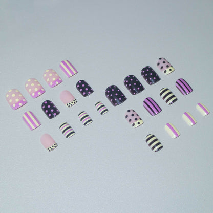 Künstlerisches Gestreiftes und Punktmuster Nagelkunst-Set