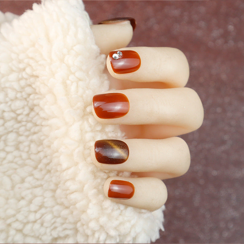 Strahlende Glossy Press-On Nagelkollektion Brehn