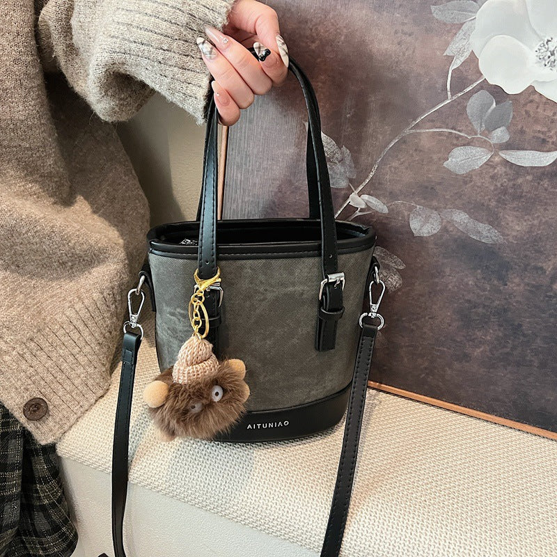 Stylische Bucket-Handtasche Brehn