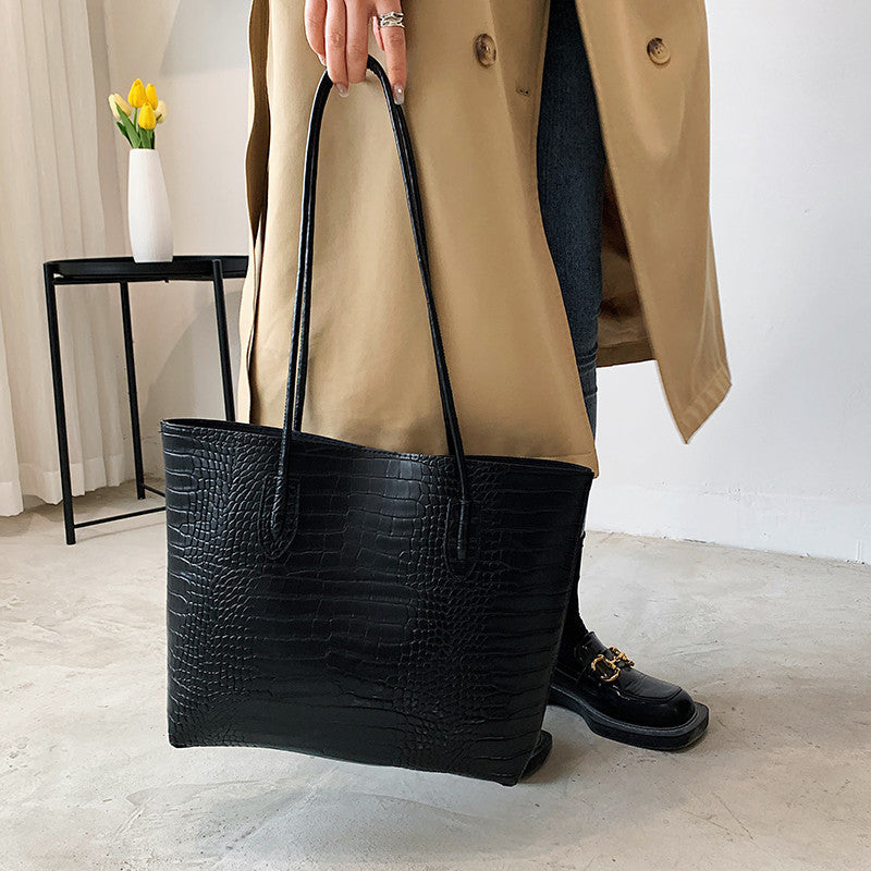 Krokodillembossierte Tote-Bag mit abnehmbarem Clutch Brehn