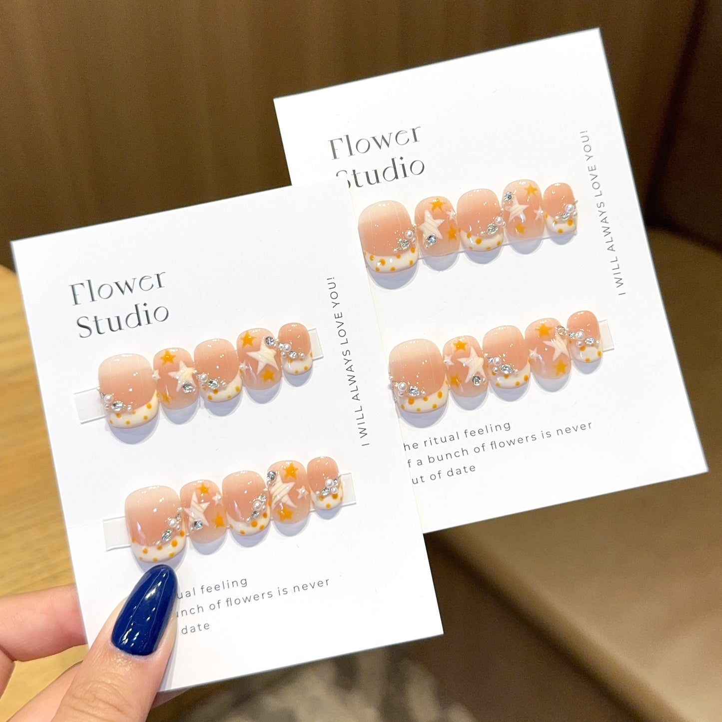 Kunstnägel Im Eleganten Blüten-Design Brehn