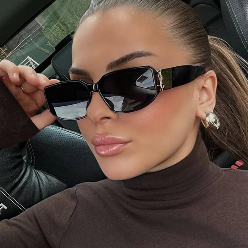 Damen modische Sonnenbrille mit eckigem Design und luxuriösen Details Brehn