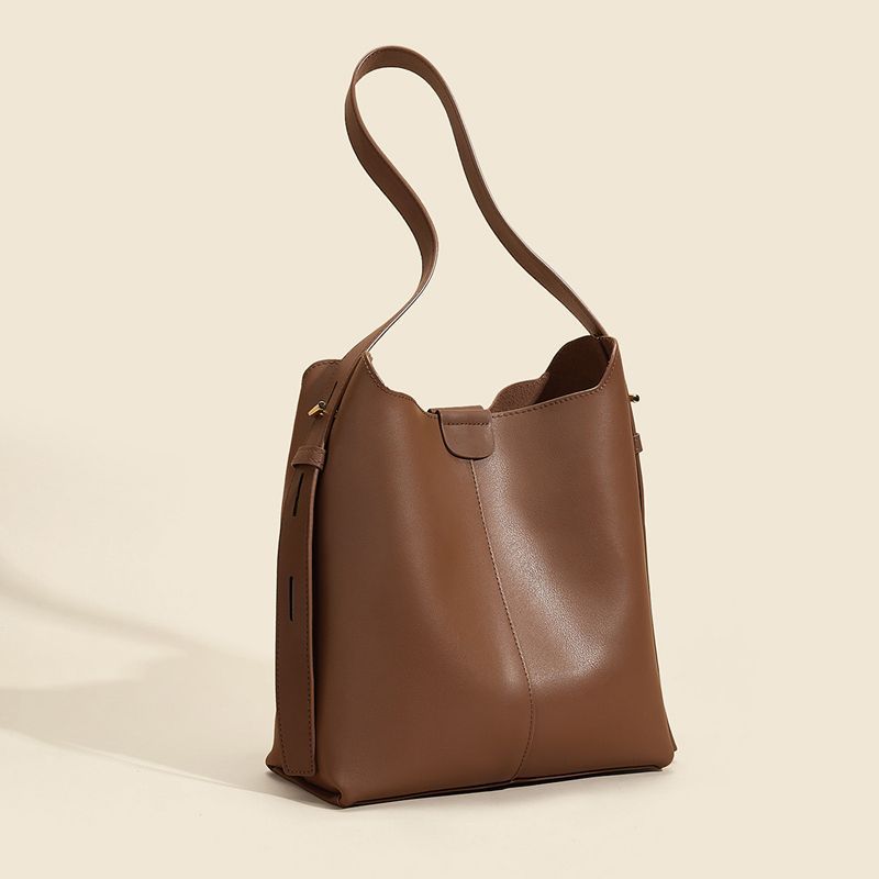 Elegante Strukturierte Schultertasche Brehn