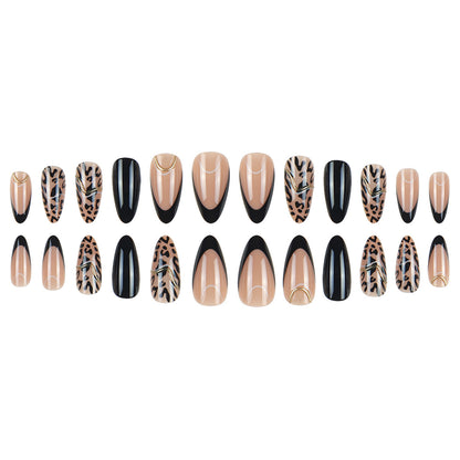 Künstlerische Stiletto-Nagelerweiterungen mit Animal-Print-Design Brehn