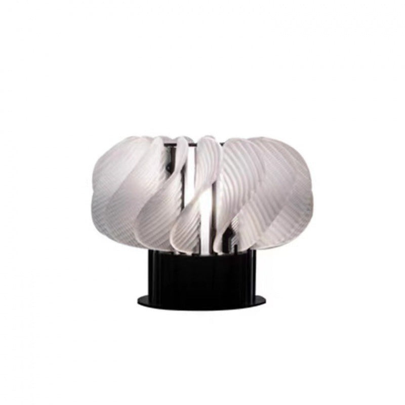 Dekorative Tischlampe mit modernem Design
