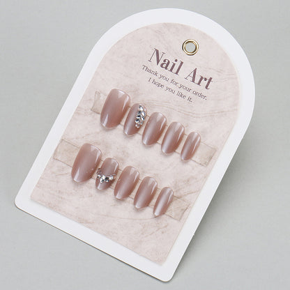 Stylisches Press-On Nagel-Set mit eleganten Glitzerakzenten Brehn