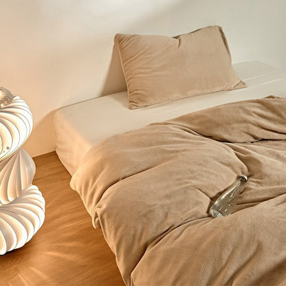 Plüsch-Bettwäsche-Set mit Samtoberfläche und thermoregulierender Füllung