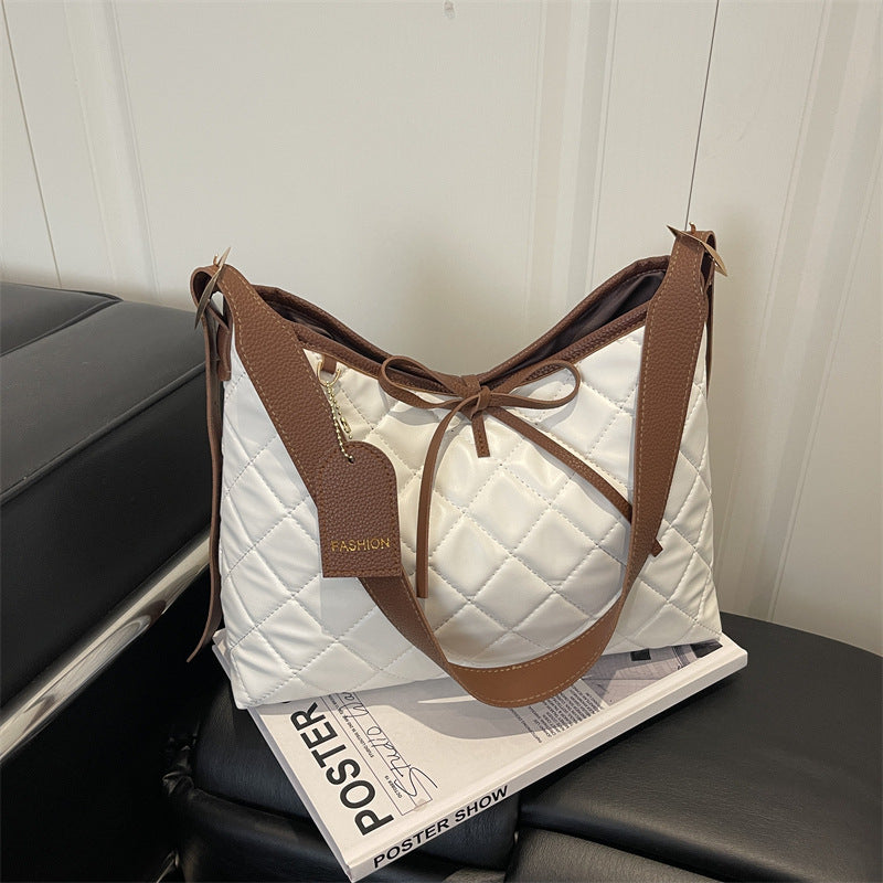 Gepolsterte Leder Hobo Tasche