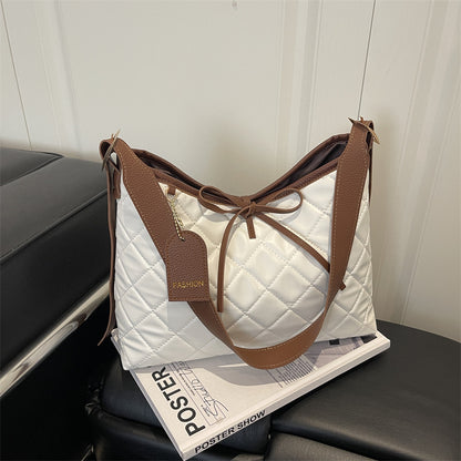 Gepolsterte Leder Hobo Tasche
