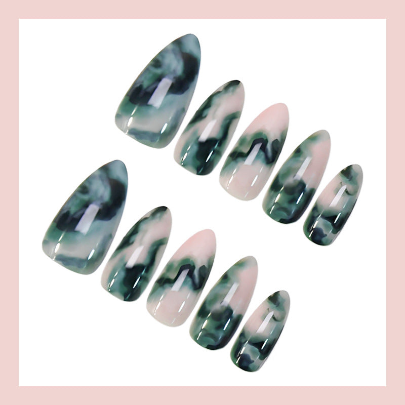Kunstnagelset mit luxuriösen Marmor-Designs Brehn