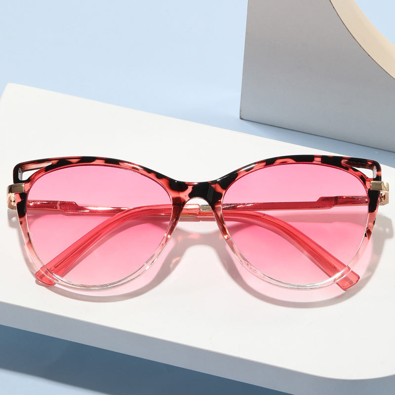 Damen trendige Katzenaugen Sonnenbrille mit verspiegelten Gläsern Brehn