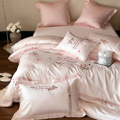 Bestickte florale Baumwollsatin Bettwäsche Set mit Pintuck Akzent Kopfkissenbezügen