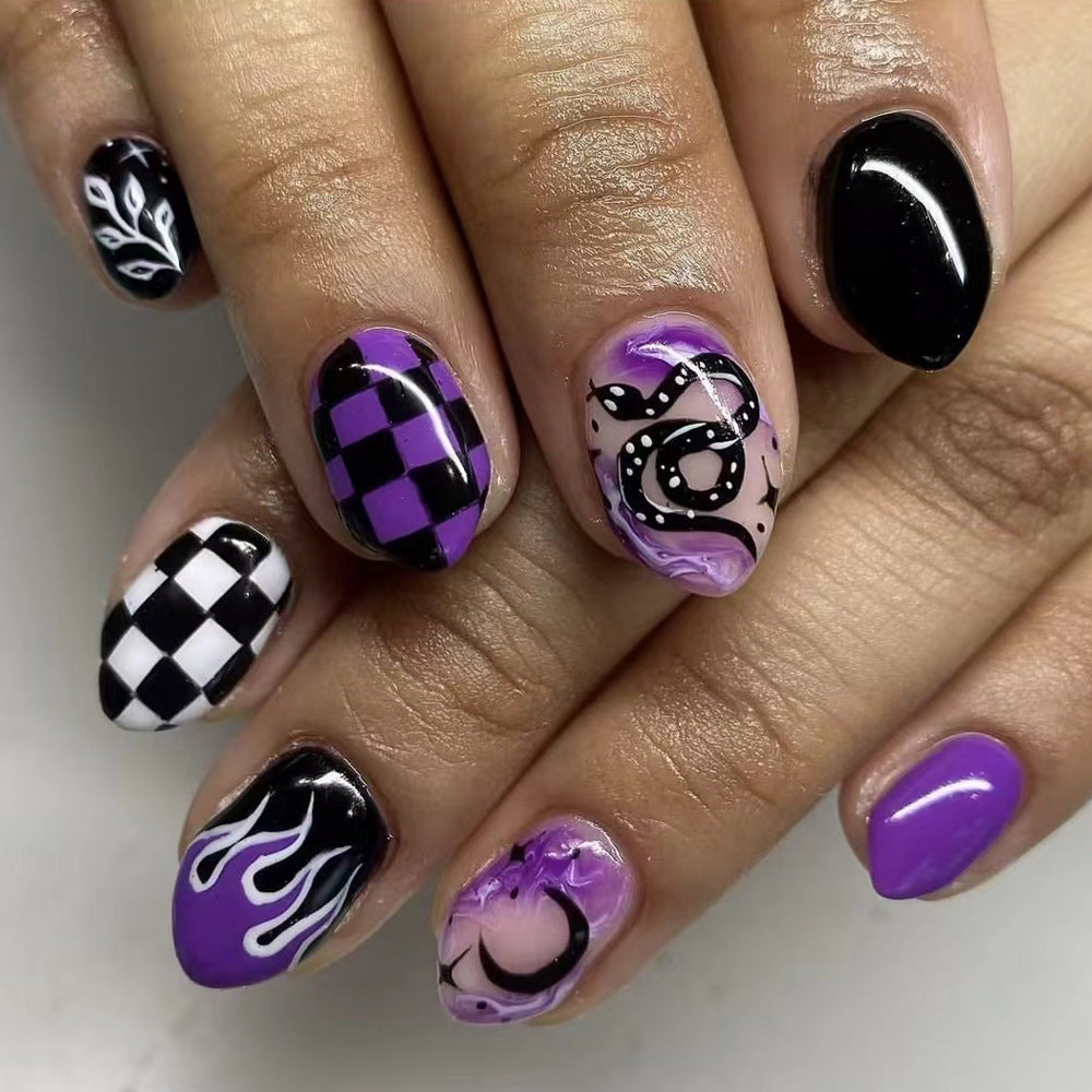 Künstlerische Schachbrett-Nagelkunst Brehn