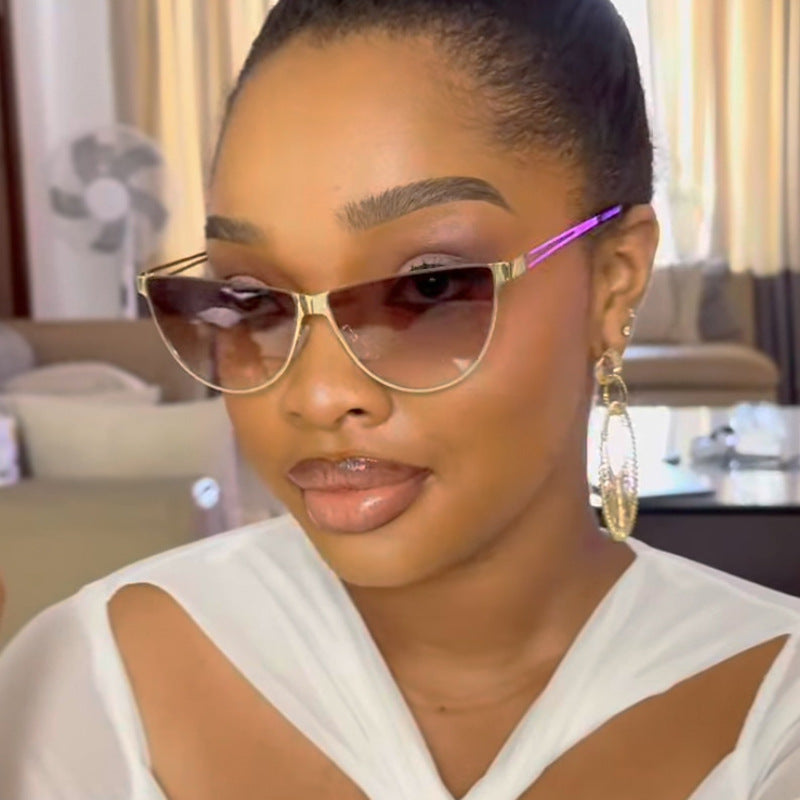 Damen Cat-Eye Sonnenbrille mit stilvollem Metallrahmen und schützendem UV-Filter Brehn