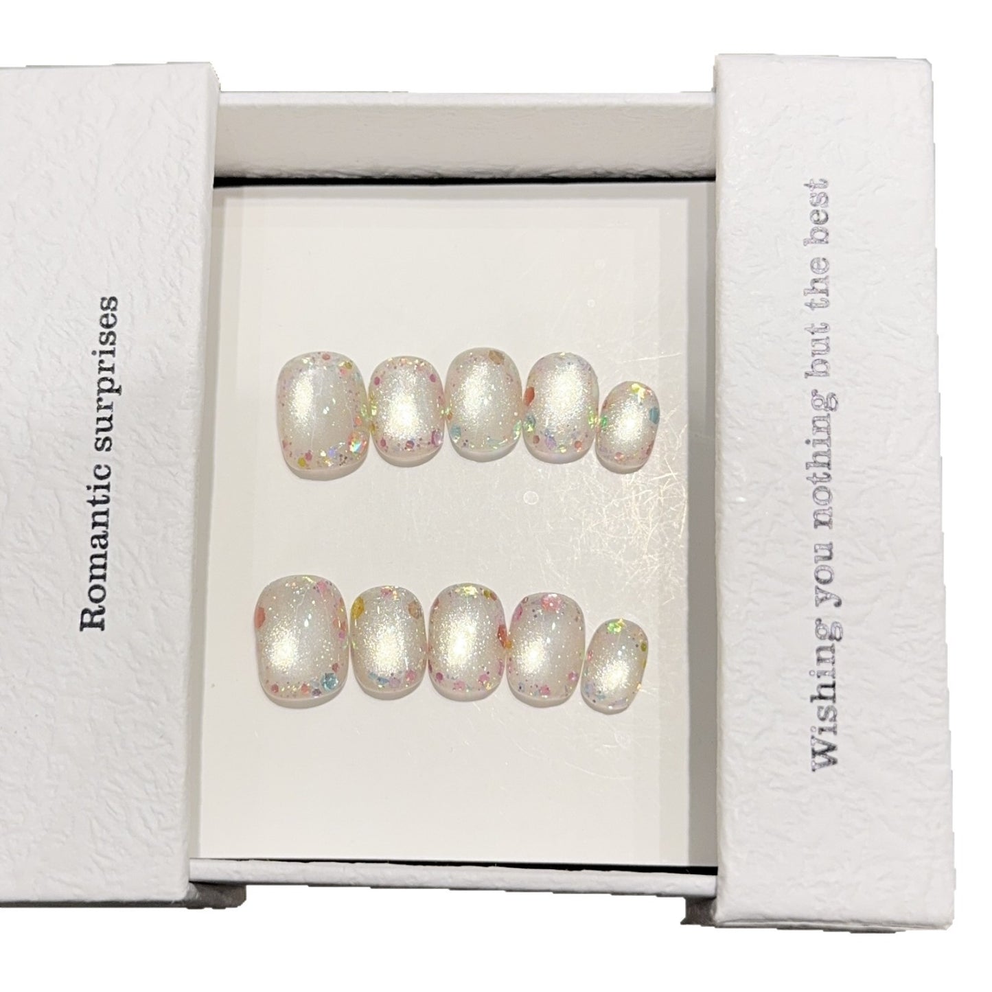 Kunstnagelset mit Romantischem Glitzereffekt Brehn