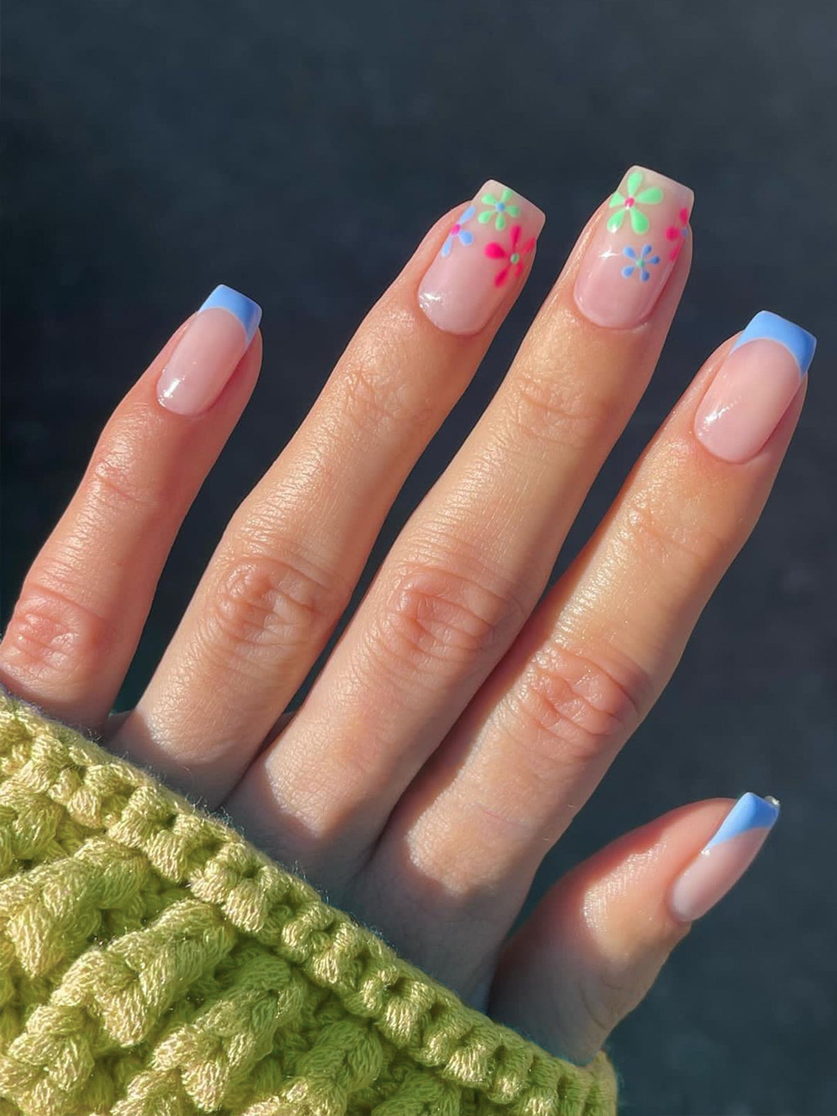 Kunstnagelset mit eleganten French Tips Brehn