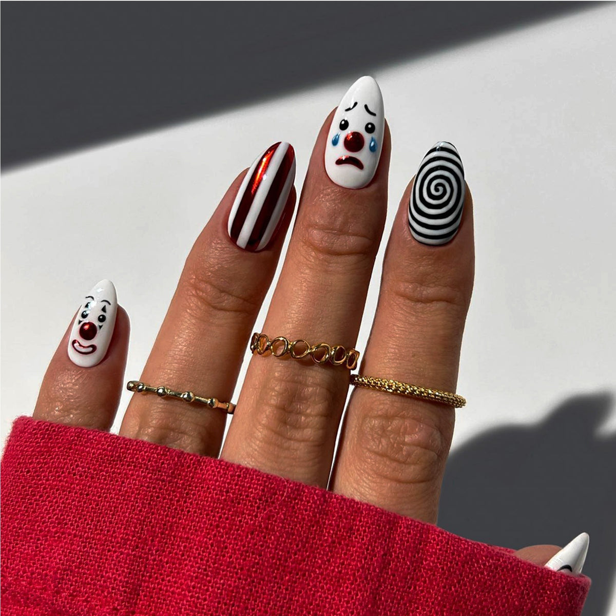 Kreatives Kunstnagelset mit Clown-Motiven Brehn