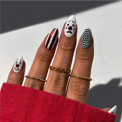 Kreatives Kunstnagelset mit Clown-Motiven Brehn