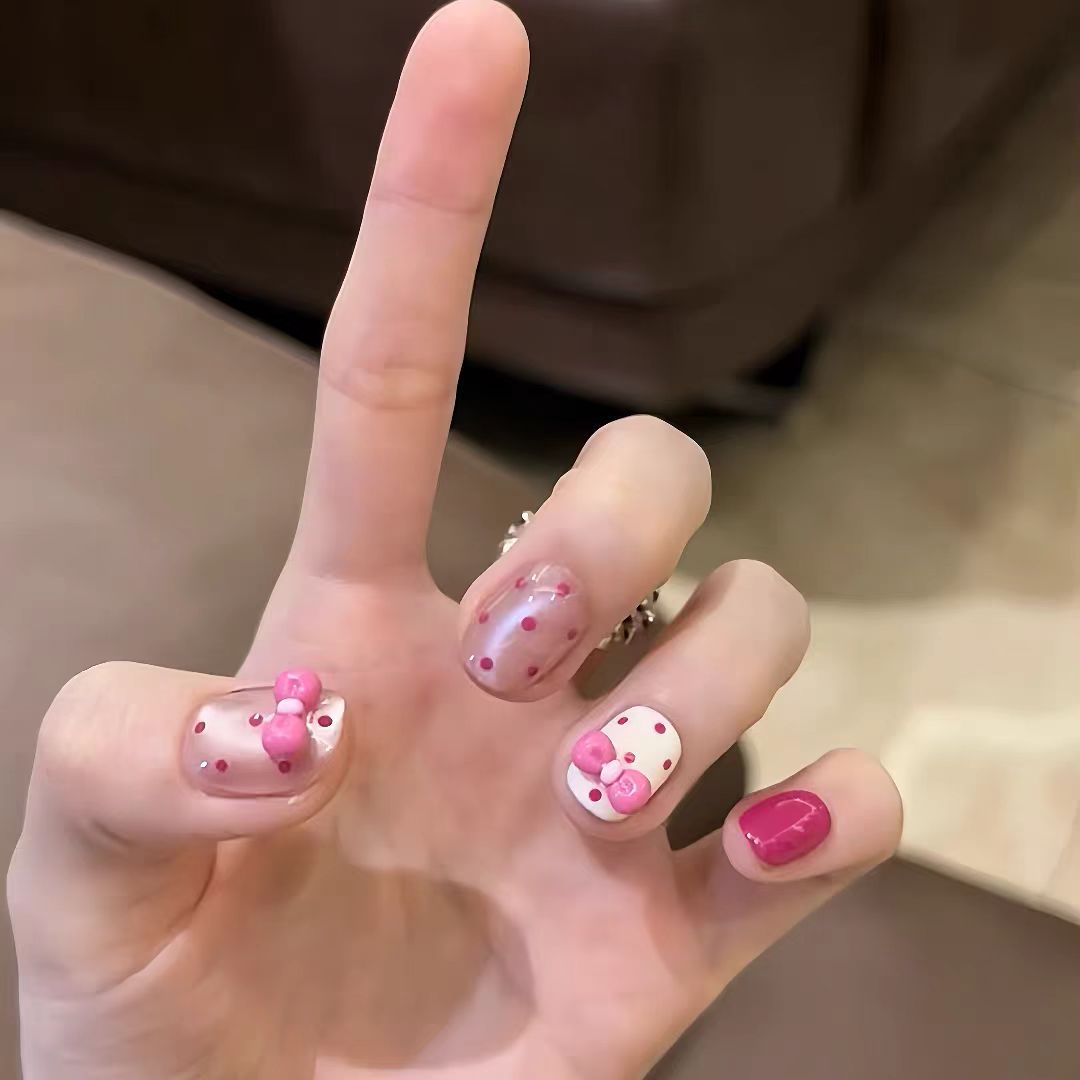 Farbige Nagelkunst Brehn