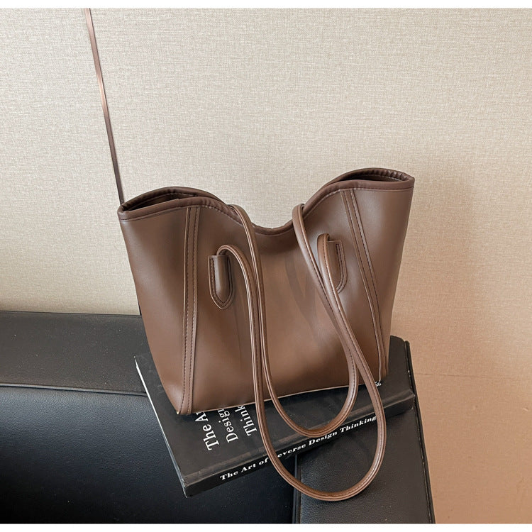 Elegante vielseitige Tote Tasche Brehn