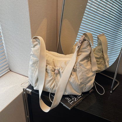 Gepolsterte Sling-Schultertasche Brehn