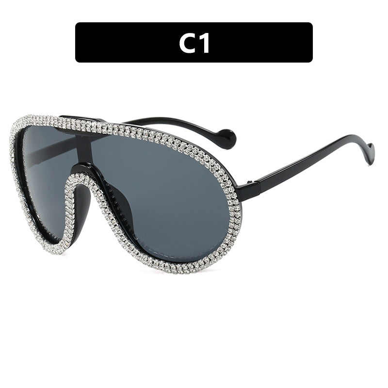 Damen extravagante Sonnenbrille mit funkelndem Rahmen Brehn