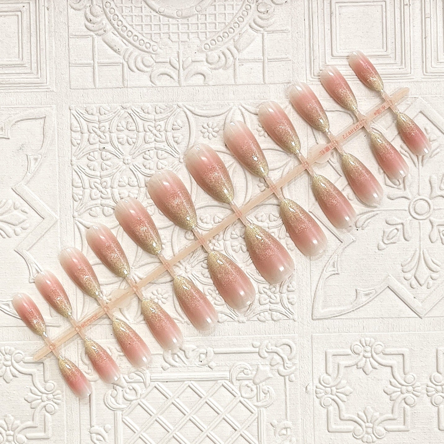 Premium Glitter Ombre Press-On Nails Brehn