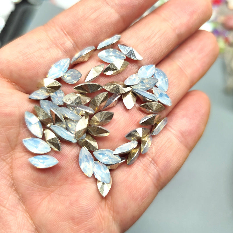 Glitzernde Acrylschmucksteine Brehn