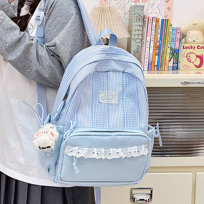 Stylischer gestreifter Rucksack mit dekorativen Akzenten Brehn
