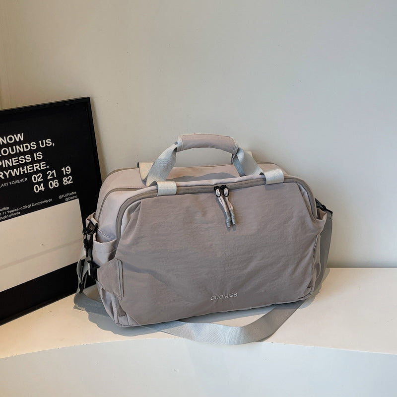 Sportliche Reisetasche Mit Mehreren Praktischen Fächern Brehn