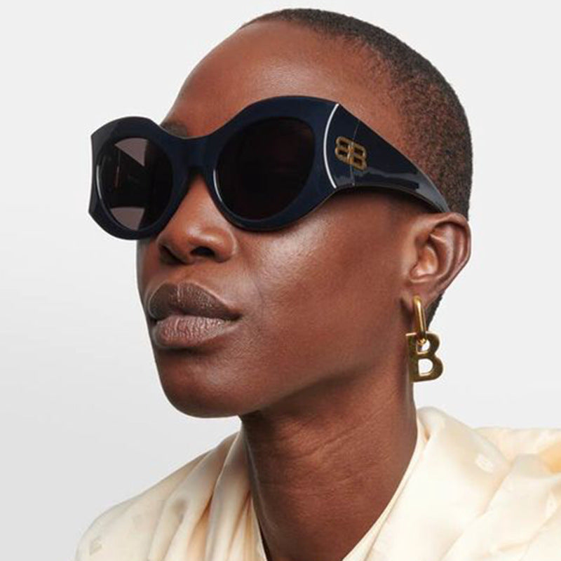 Damen stilvolle Cat-Eye Sonnenbrille mit hochglänzendem Design und schützenden Gläsern Brehn