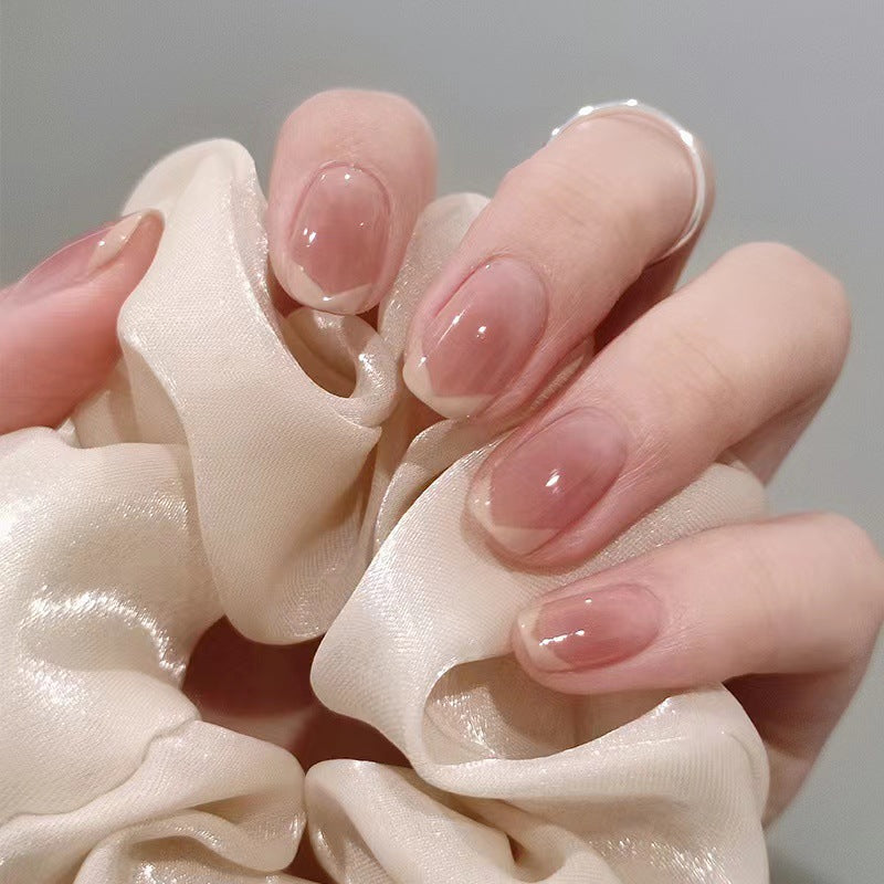 Natürliches Nageldesign Brehn