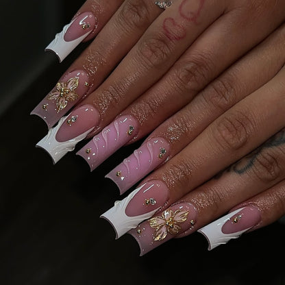 Verschnörkeltes florales Press-On-NagelSet Brehn