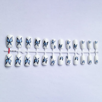 Künstlerische Nagelkunst