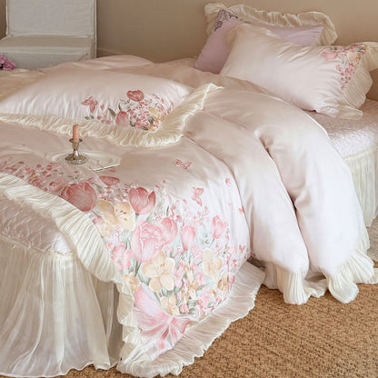 Gerüschtes Satin-Feeling Blumenbesticktes Bettbezug-Set mit Faltenrüschensaum