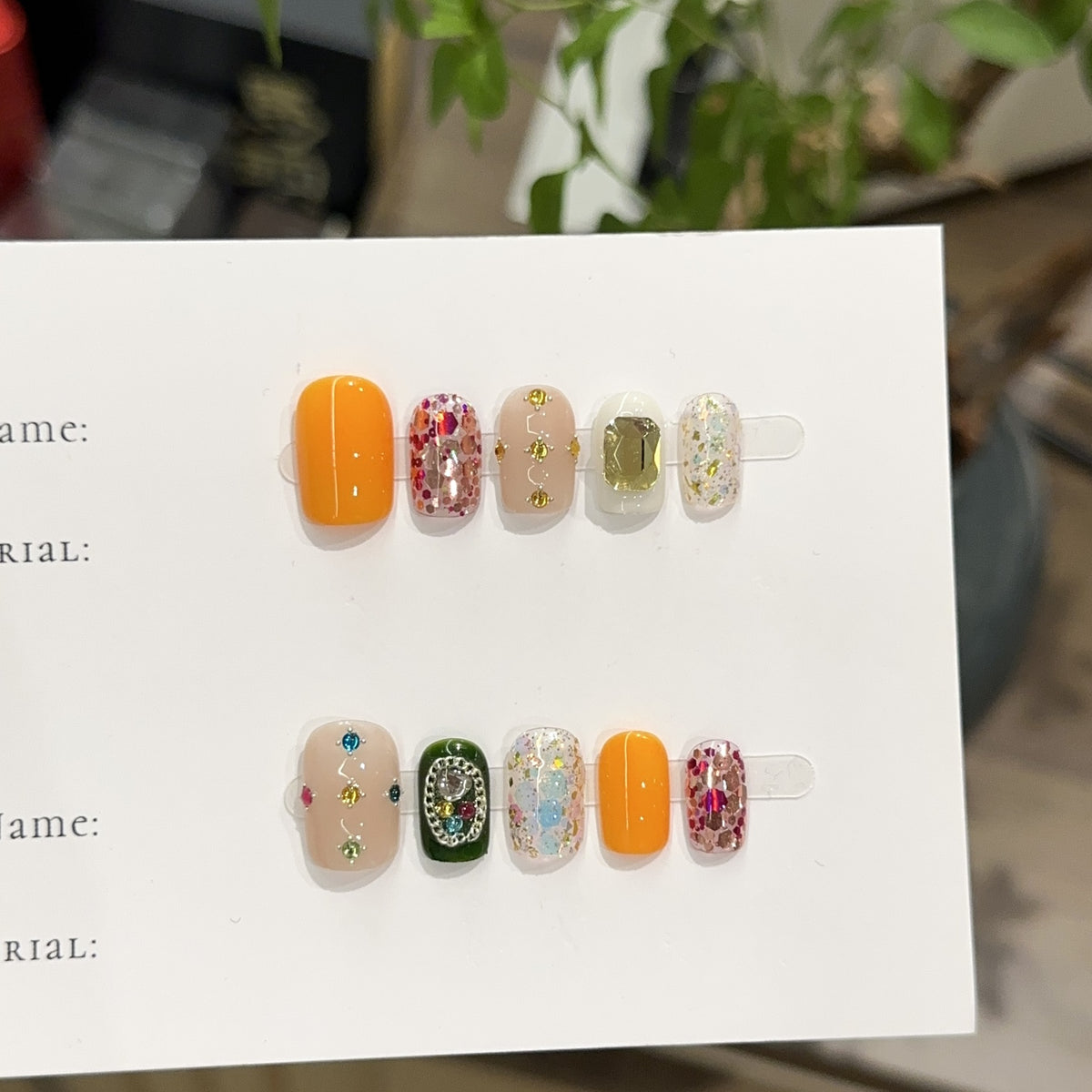 Dekorative Glitter Press-On Nagelkollektion