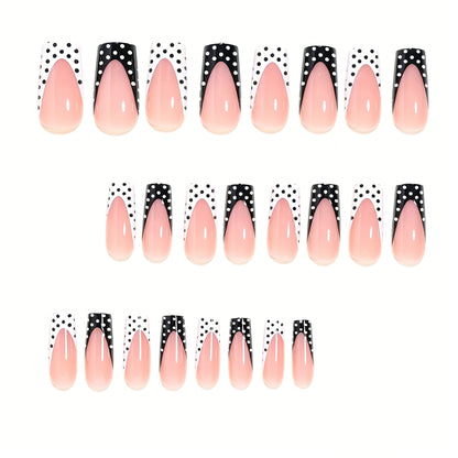 Stylische Polka Dot Nagelkunst Tipps Brehn