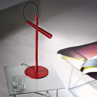 Verstellbare LED Schreibtischlampe mit elegantem Design