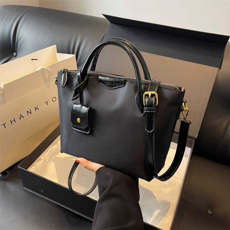 Kompakte Mini-Handtasche Brehn