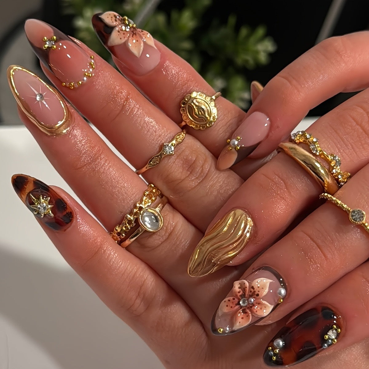 Dekorative Nagelkunst Brehn