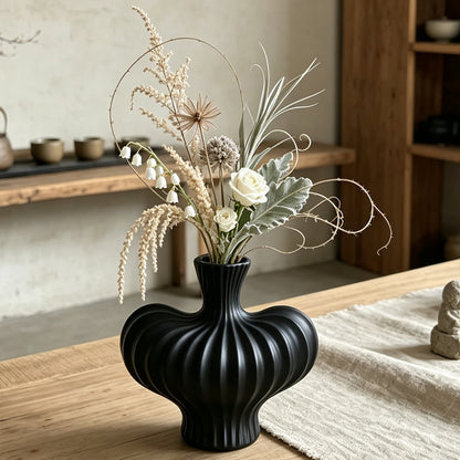 Skulptierte gerippte dekorative Vase Brehn